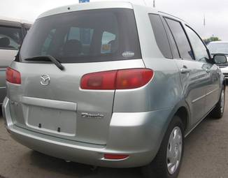2003 Mazda Demio Wallpapers