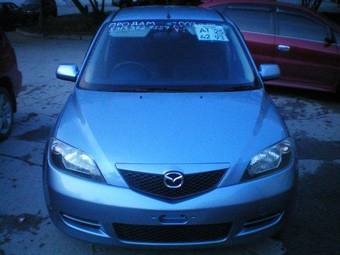 2003 Mazda Demio Pictures