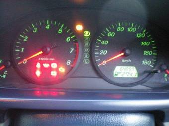 2003 Mazda Demio Pictures