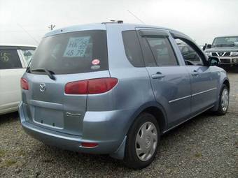 2003 Mazda Demio Pictures