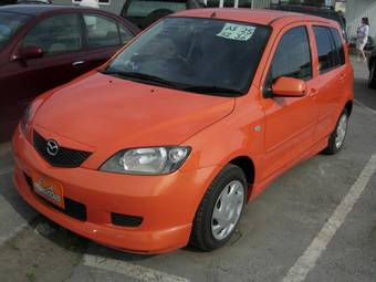 2003 Mazda Demio Pics