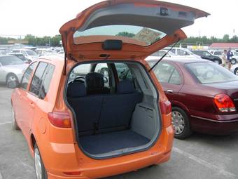 2003 Mazda Demio Pictures