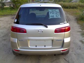 2003 Mazda Demio Photos