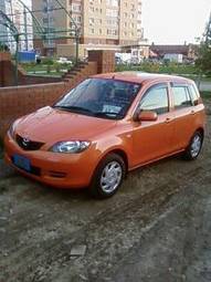 2003 Mazda Demio Pictures