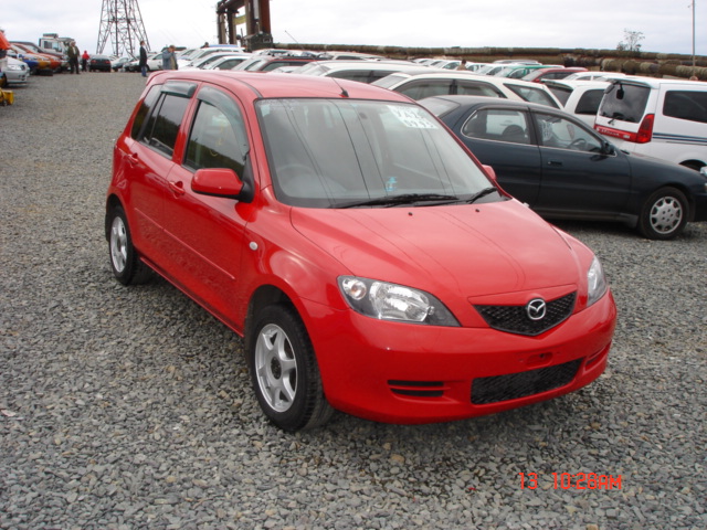 2004 Mazda Demio