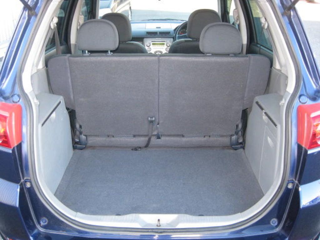 2004 Mazda Demio