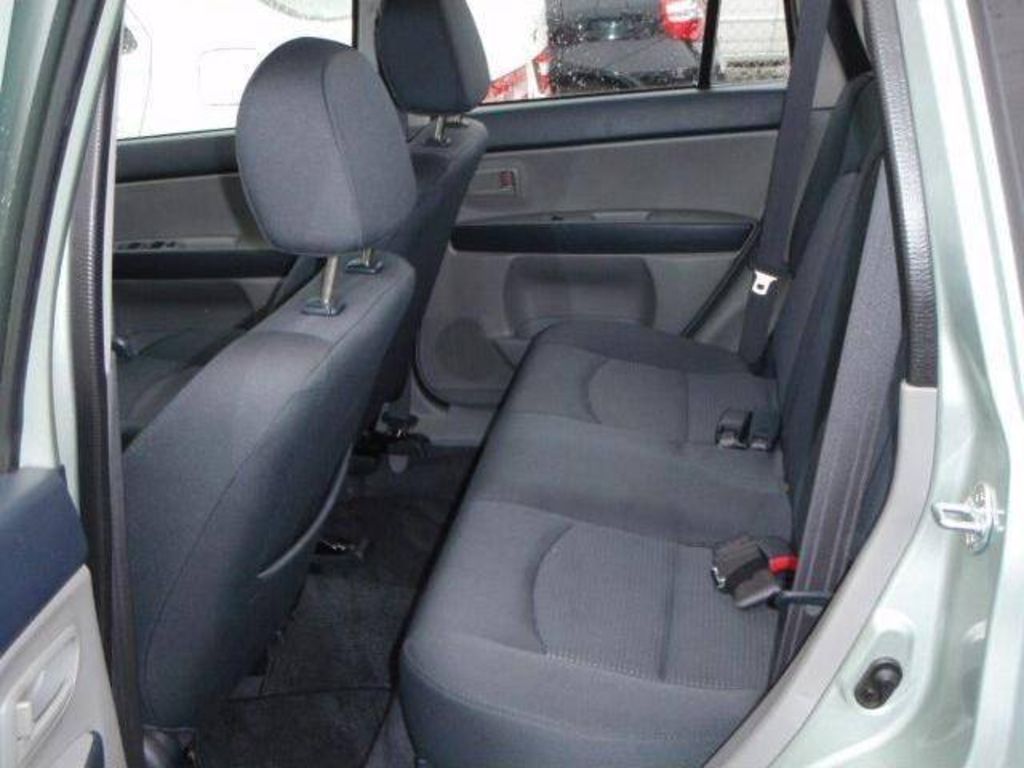 2004 Mazda Demio