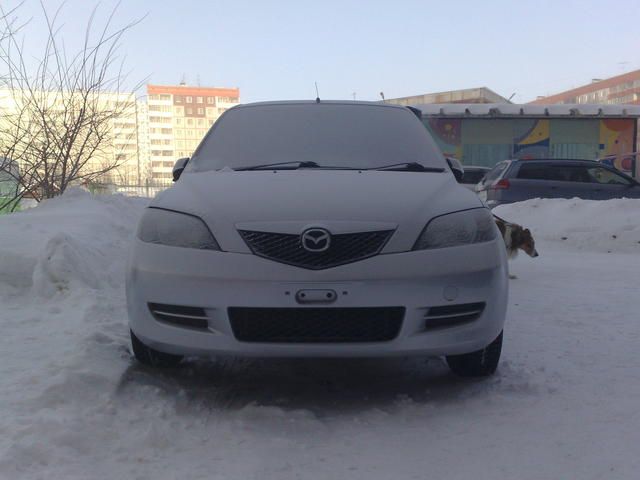 2004 Mazda Demio