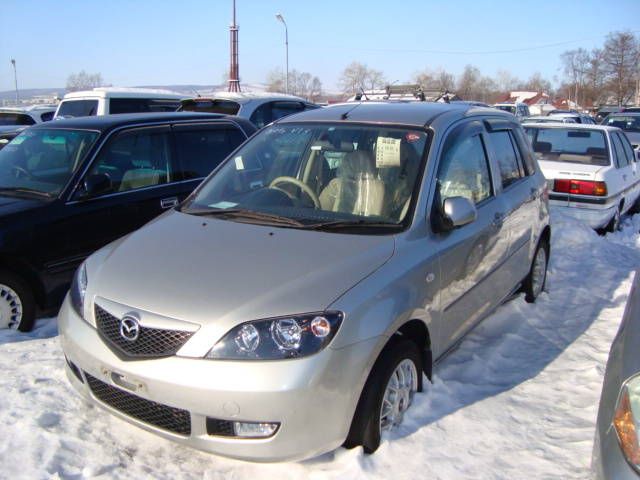 2004 Mazda Demio