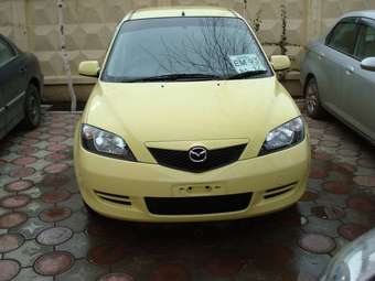 2004 Mazda Demio