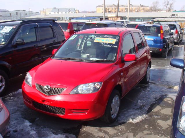 2004 Mazda Demio