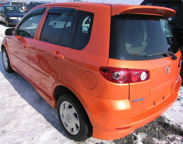 2004 Mazda Demio