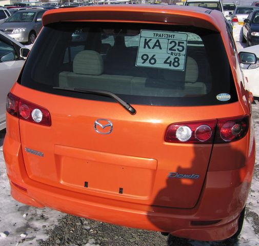 2004 Mazda Demio