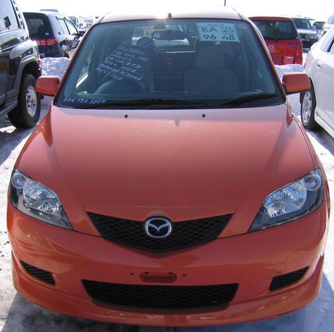 2004 Mazda Demio