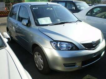 2004 Mazda Demio