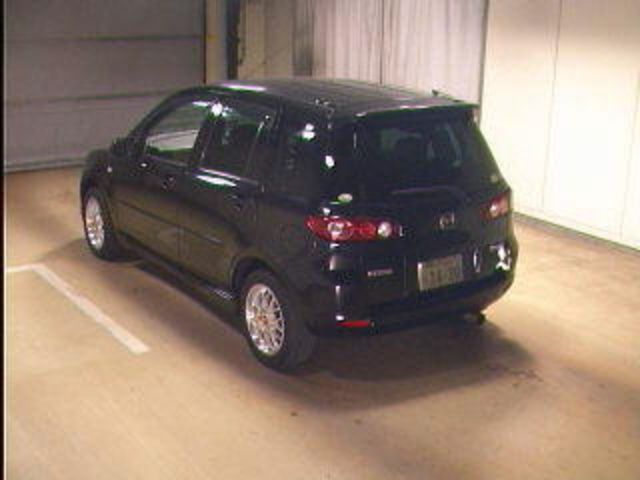 2004 Mazda Demio