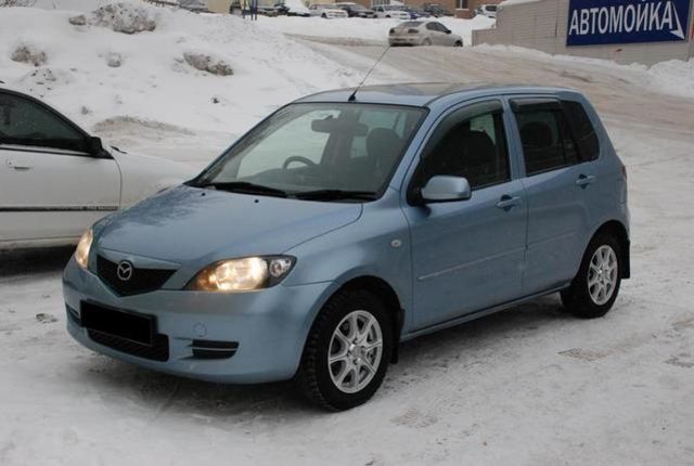 2004 Mazda Demio