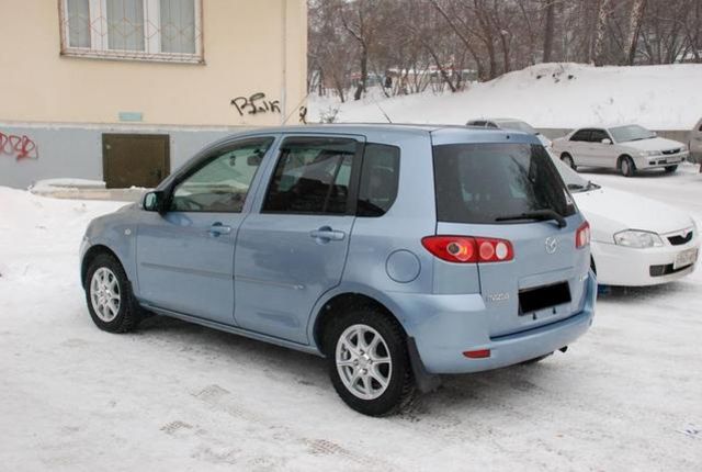 2004 Mazda Demio