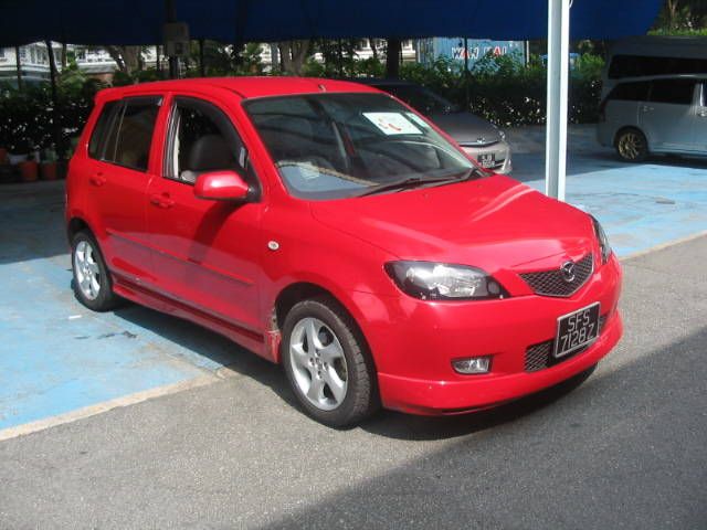 2004 Mazda Demio