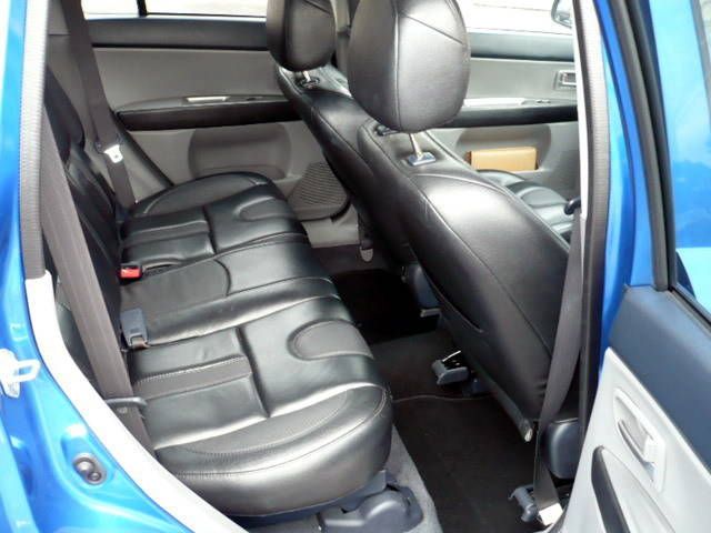 2004 Mazda Demio