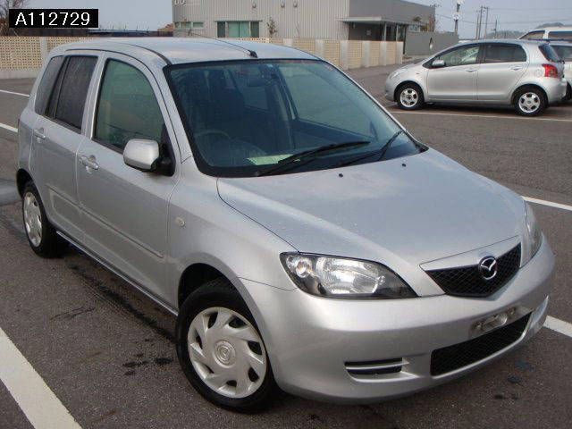 2004 Mazda Demio