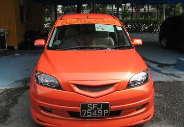 2004 Mazda Demio