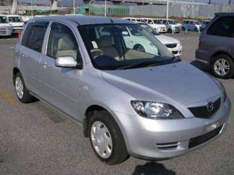 2004 Mazda Demio