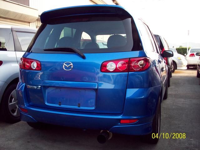 2004 Mazda Demio