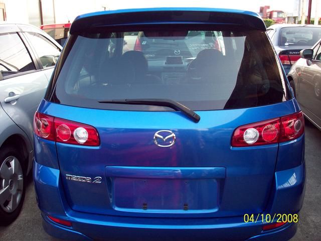 2004 Mazda Demio