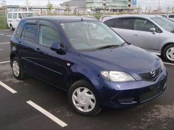 2004 Mazda Demio