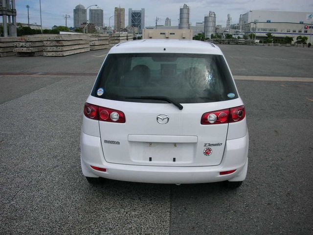 2004 Mazda Demio