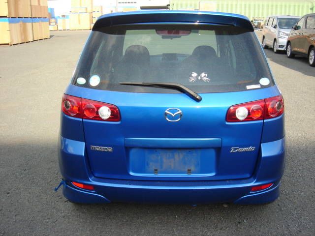 2004 Mazda Demio