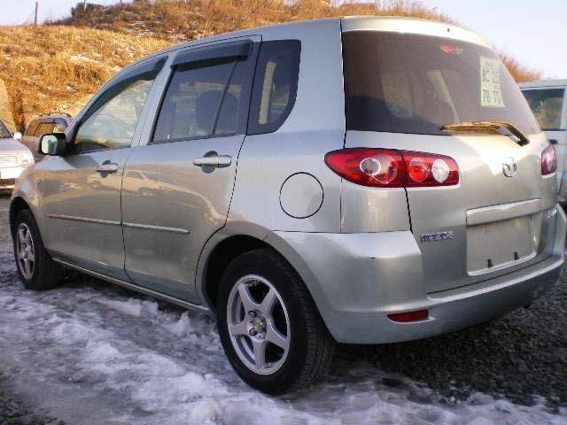 2004 Mazda Demio