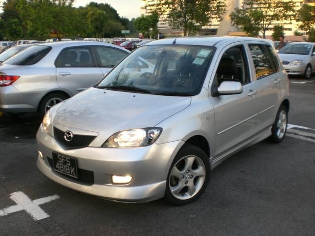 2004 Mazda Demio