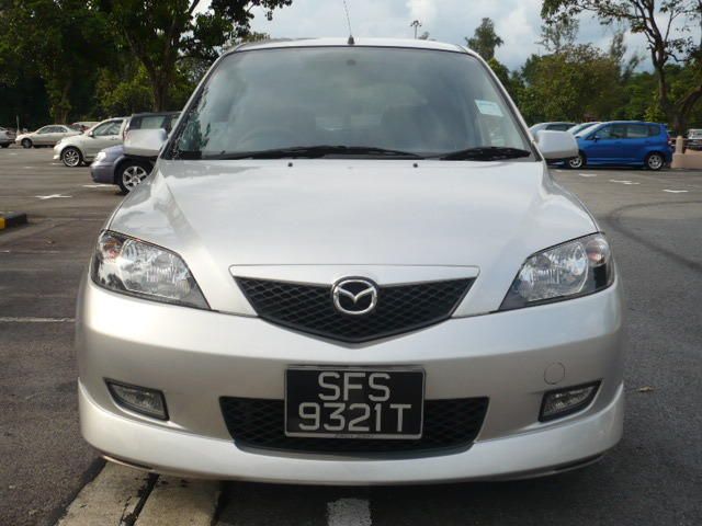 2004 Mazda Demio