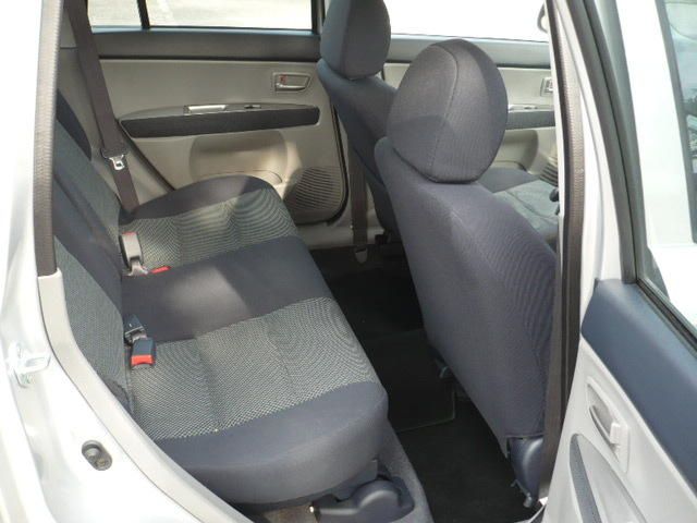 2004 Mazda Demio