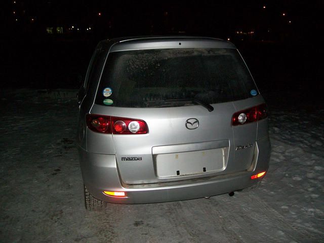 2004 Mazda Demio