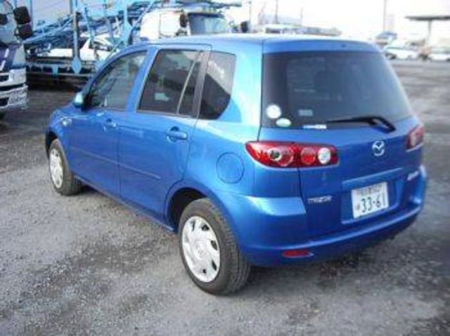 2004 Mazda Demio