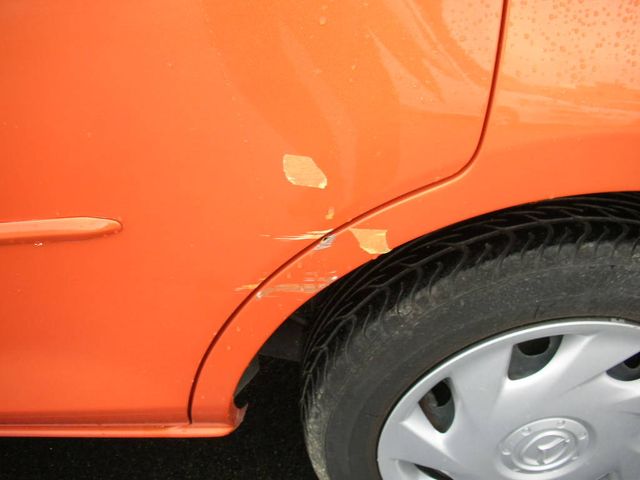 2004 Mazda Demio