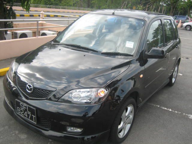 2004 Mazda Demio