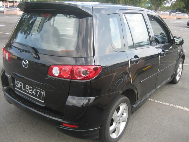 2004 Mazda Demio
