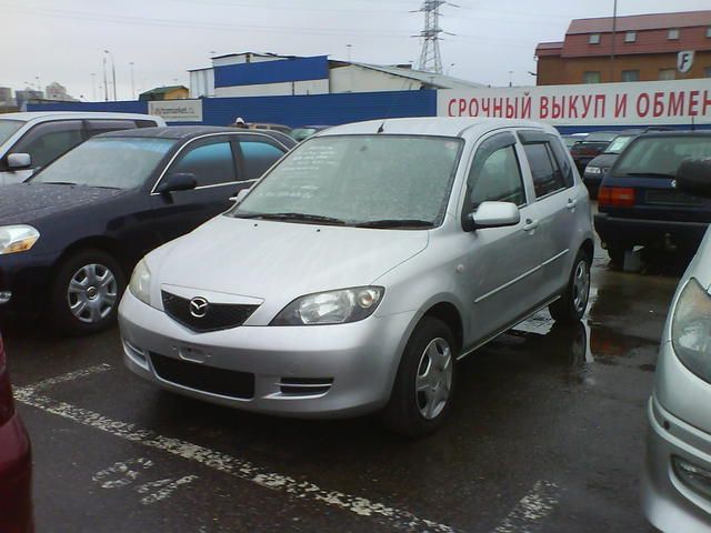 2004 Mazda Demio