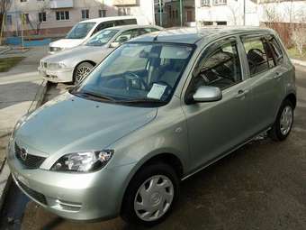 2004 Mazda Demio