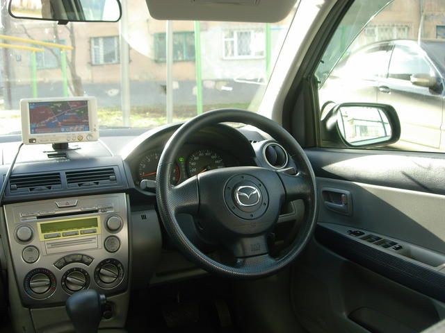 2004 Mazda Demio