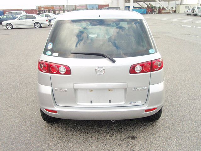 2004 Mazda Demio