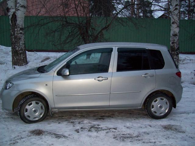 2004 Mazda Demio