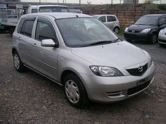 2004 Mazda Demio