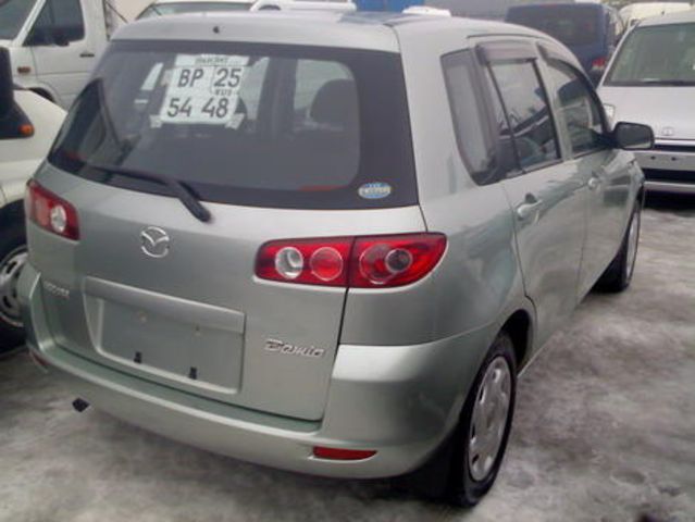 2004 Mazda Demio