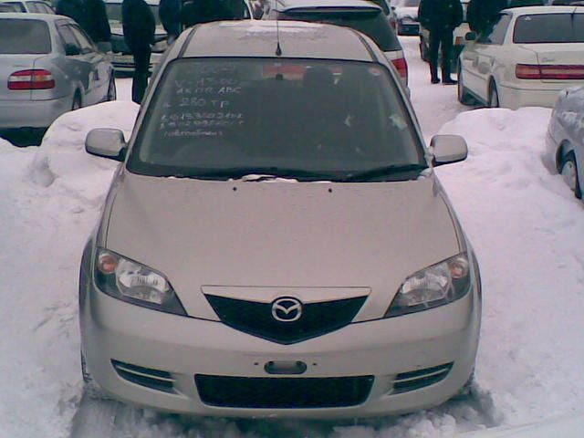 2004 Mazda Demio