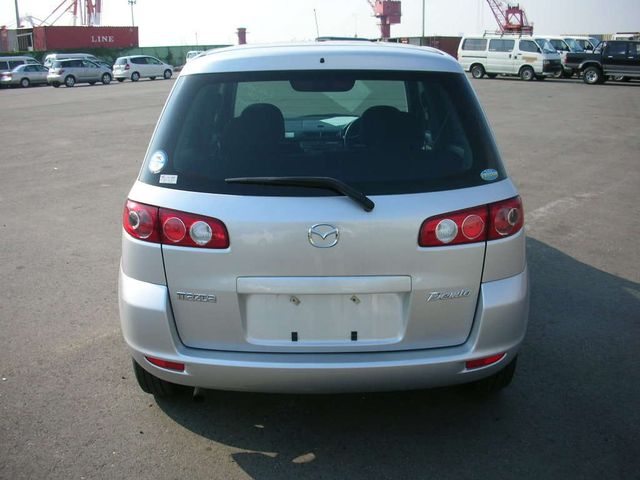 2004 Mazda Demio